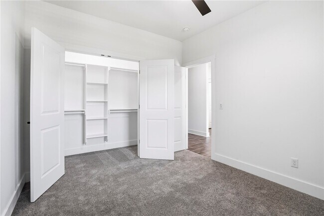 Building Photo - 87 N Banner Ave