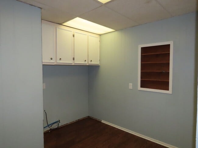 Building Photo - Country Living-Water Included! 2 Bedroom Home