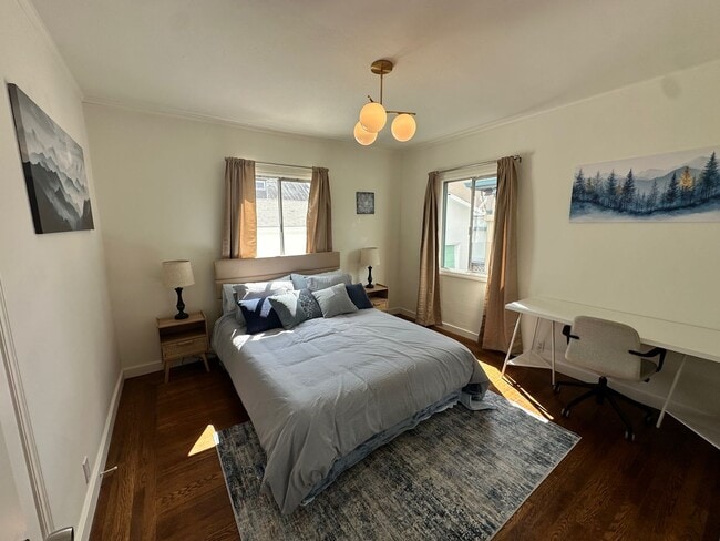 Building Photo - Sugai Aliakbar