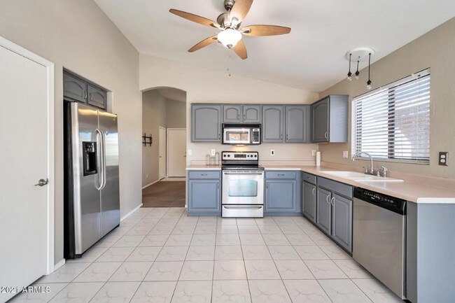 Building Photo - 9923 E Dragoon Cir