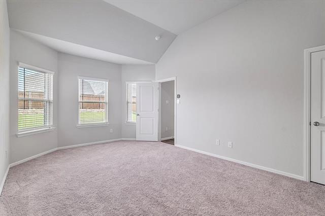 Building Photo - 422 Wydown Dr
