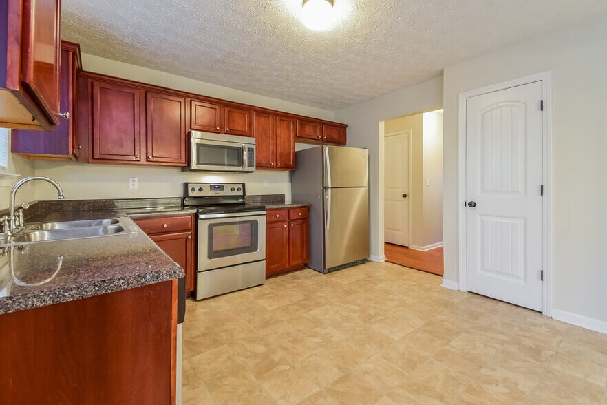 Building Photo - 100 Wexford Way