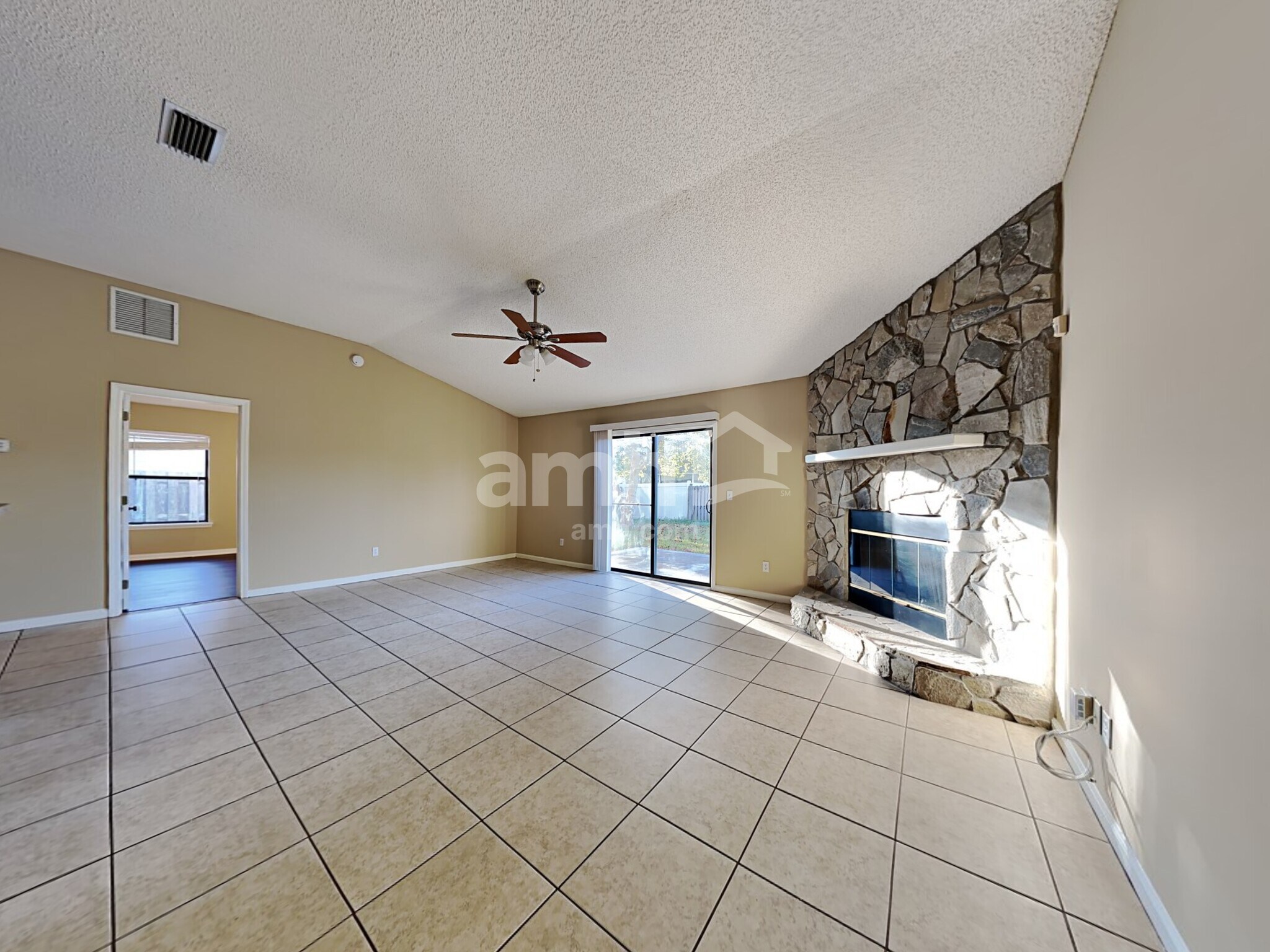 Building Photo - 3753 Woodbriar Dr
