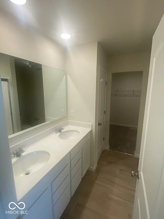 Building Photo - 3872 Riverstone Dr