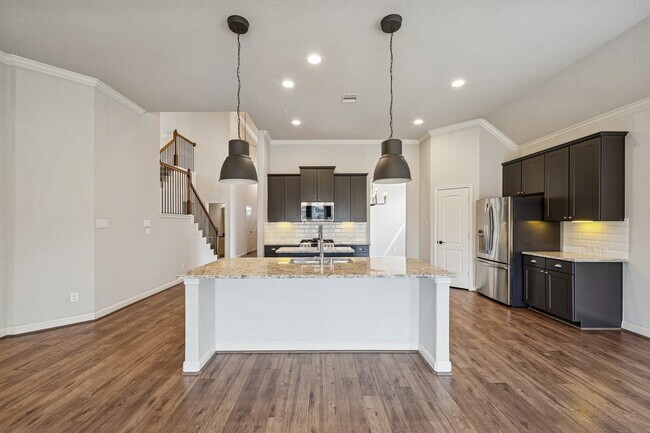 Building Photo - 15115 Flintridge Lake Ln