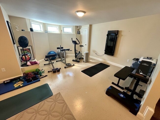 Building Photo - 79 Fayette St