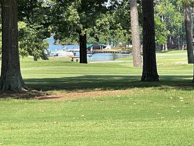 Building Photo - 12900 Walden Rd