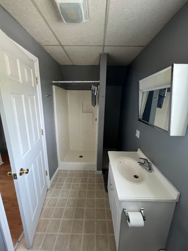 Building Photo - 47 E Main St