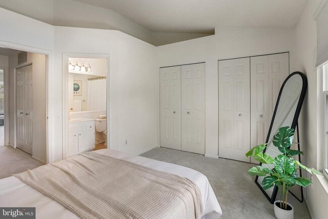 Building Photo - 6542 Cypress Point Rd