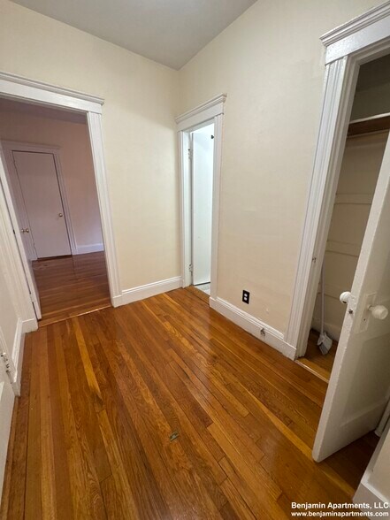 Building Photo - 122 Washington St