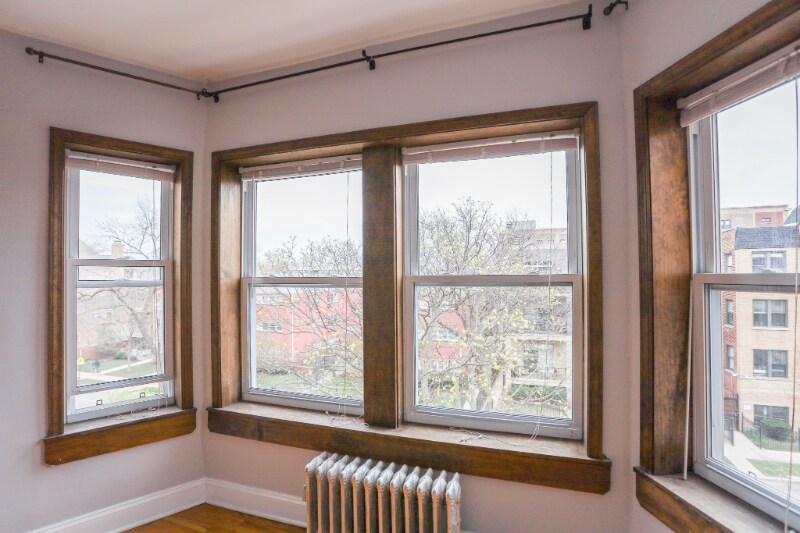 Building Photo - 6956 N Ashland Ave