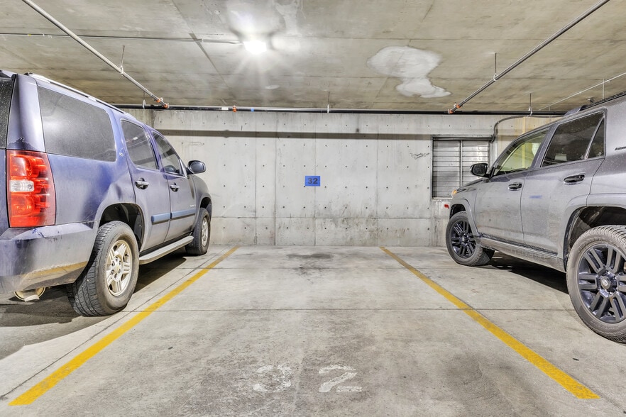 Building Photo - 360 W 300 S