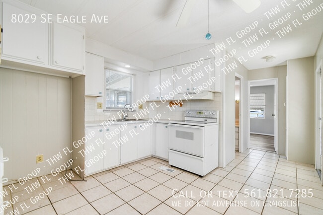 Building Photo - 8029 SE Eagle Ave