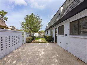 Building Photo - 4304 Forest Bend Rd