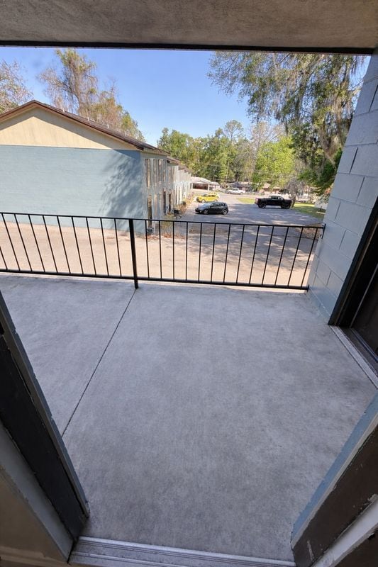 Building Photo - 1725 NE 2nd St