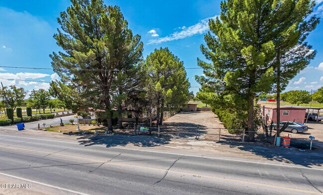 Building Photo - 10650 Socorro Rd