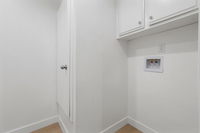 Building Photo - Showing Times: to schedule a viewing, please contact us