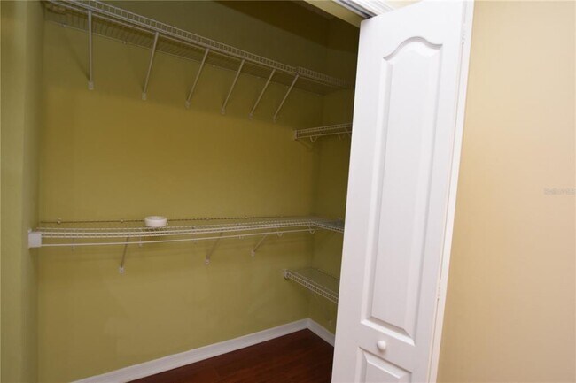 Building Photo - 10832 Savannah Wood Ct