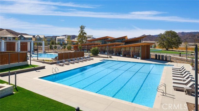 Building Photo - 27213 Tamarack Ln