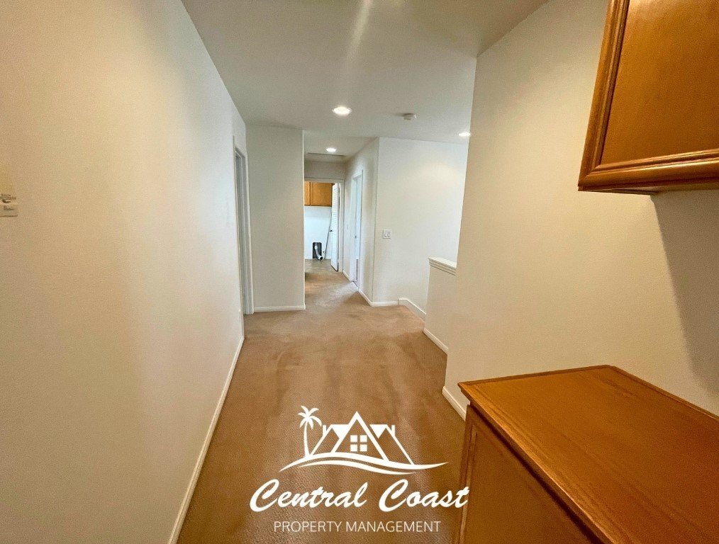Building Photo - 2219 Cordoban Ln