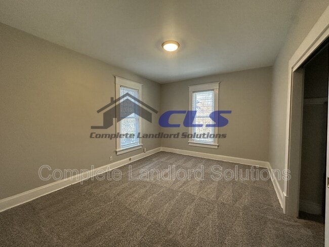 Building Photo - 2206 N 11th St