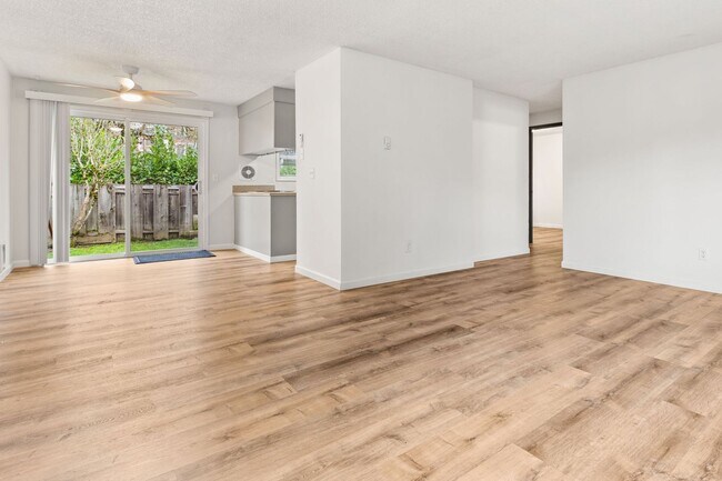 Building Photo - 705-707 N Sumner St.