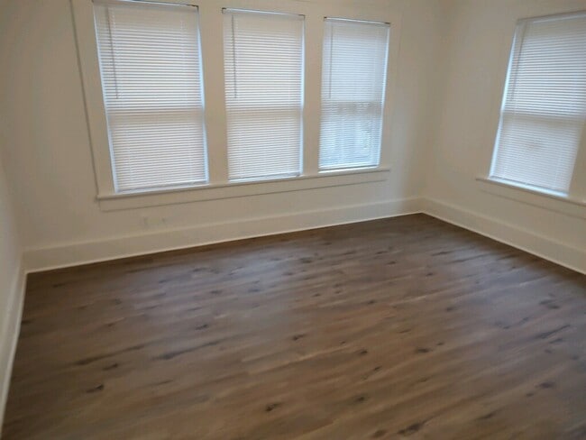 Building Photo - 2634 Peckham St