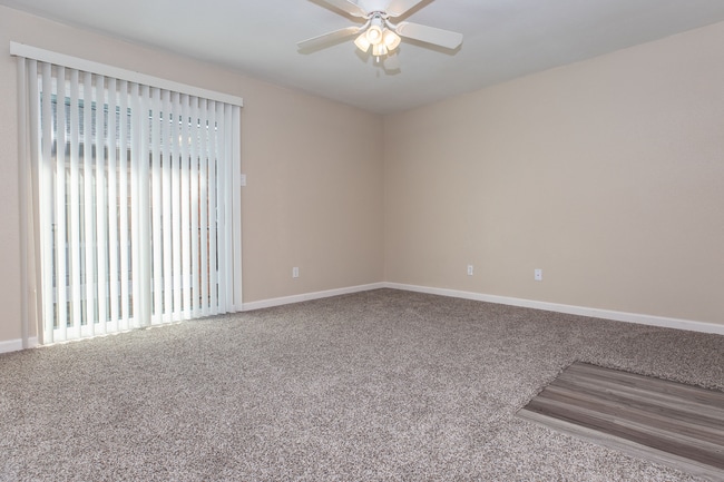 Building Photo - Chase View Apartments