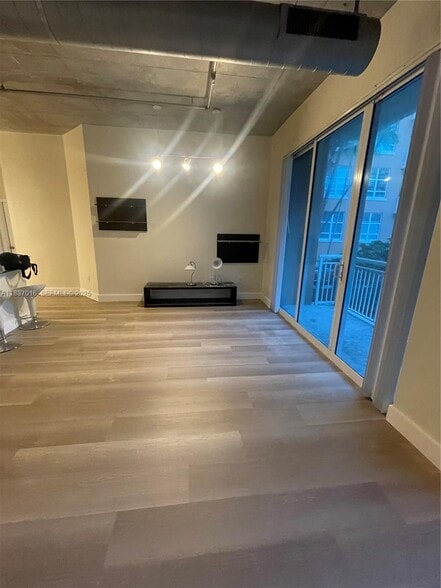 Building Photo - 2001 Biscayne Blvd