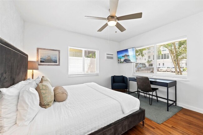 Building Photo - 3015 Seville St