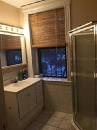 Building Photo - 51 Park Dr