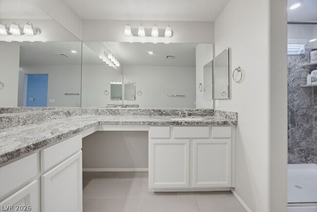 Building Photo - 10661 Sariah Skye Ave