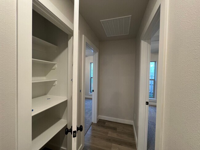 Building Photo - For Rent: Charming 3-Bedroom, 2-Bath Home in West Texas!