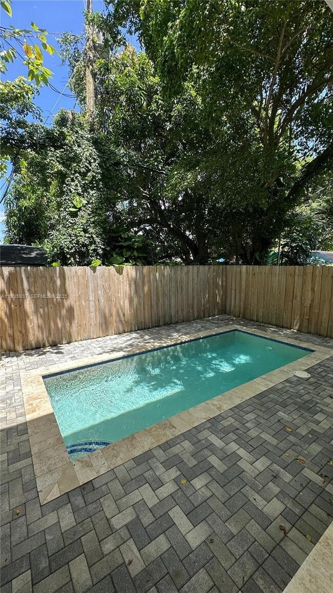 Building Photo - 2784 SW 34th Ave