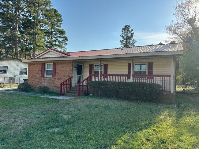 Building Photo - 330 Milburn Dr