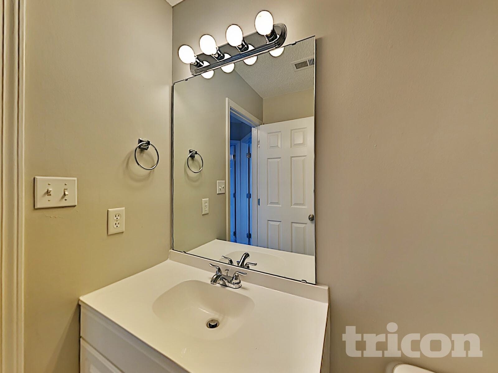 Building Photo - 4019 Cedar Bark Dr