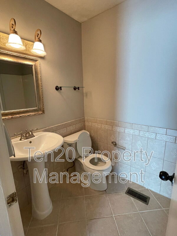 Building Photo - 7308 Paprika Ln