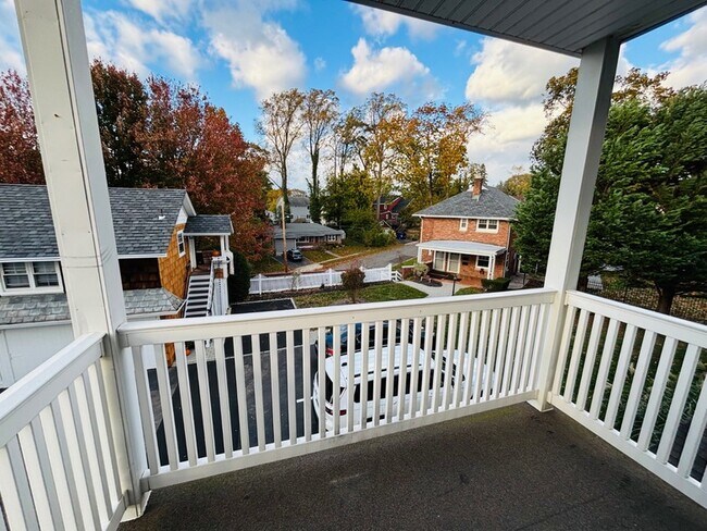 Building Photo - 0 Grove St