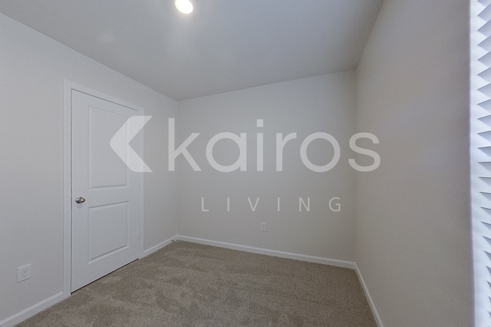 Building Photo - 2129 Banyon Cir