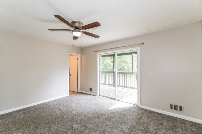 Building Photo - 3833 Chimney Mill Trail