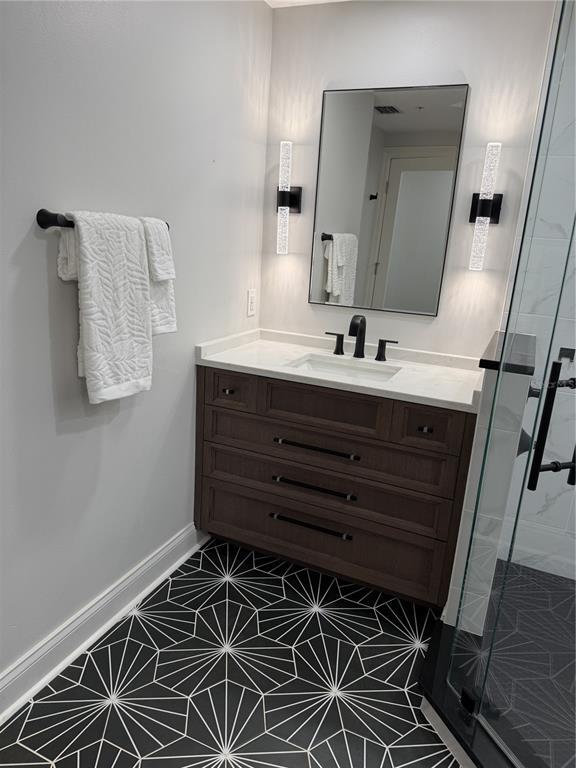 Building Photo - 6025 Sun Blvd