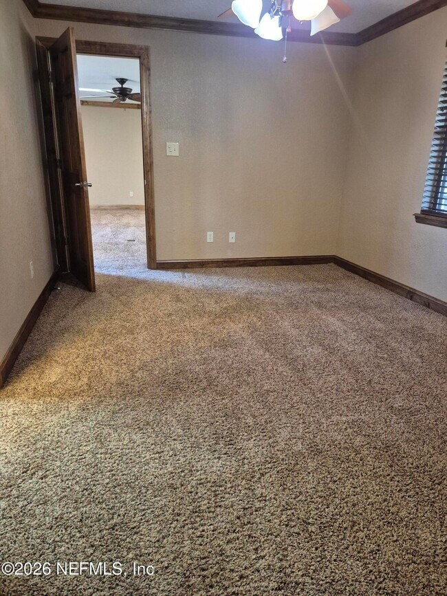 Building Photo - 1729 Coulee Ave