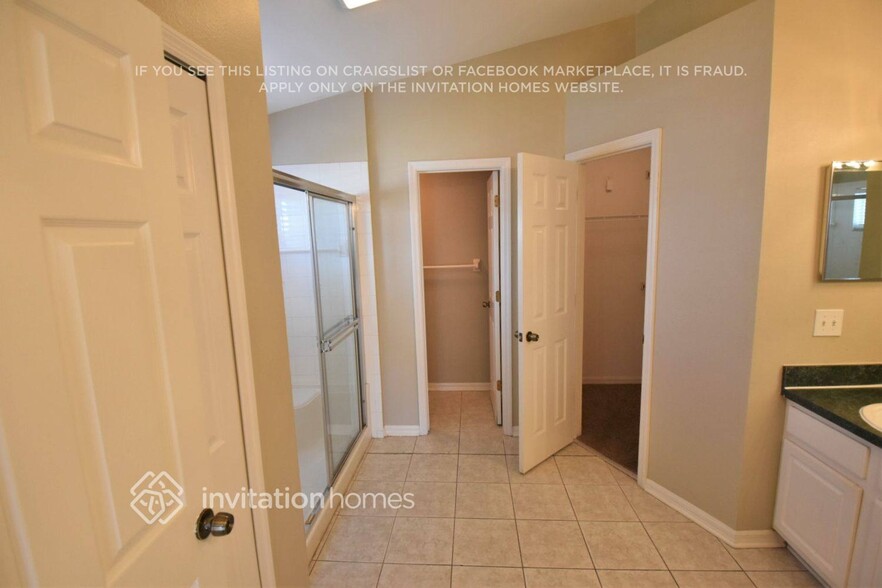Building Photo - 4821 Sabal Harbour Dr