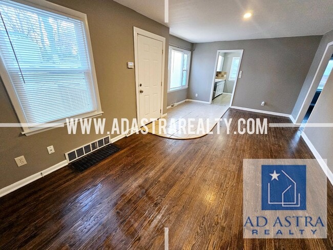 Building Photo - Nice 3 Bed 1 Bath Home in Raytown-Availabl...