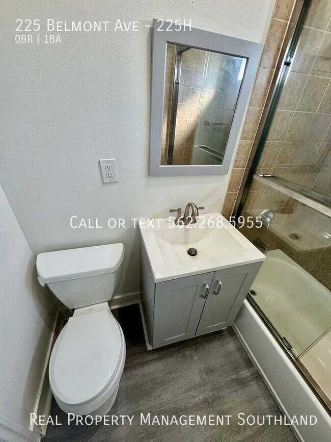 Building Photo - Beautiful Studio Apartment for Rent Long B...