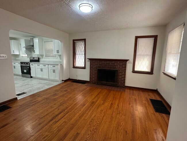 Building Photo - 2014 Studer Ave