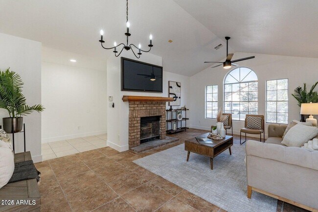 Building Photo - 5248 N 102nd Ave