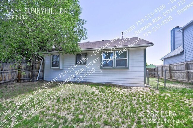 Building Photo - 4555 Sunnyhill Dr