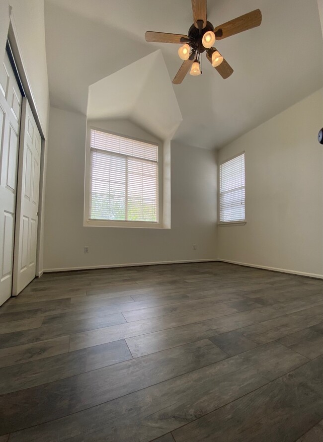 master bedroom - 1382 Carlyle Park Cir