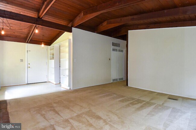 Building Photo - 3415 Gallows Rd